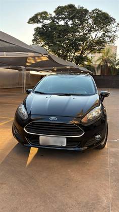 FORD FIESTA 1.6 SE HATCH 16V FLEX 4P POWERSHIFT FORD FIESTA 1.6 SE HATCH 16V FLEX 4P POWERSHIFT